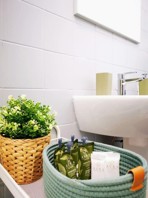 Sunny Flat 50 Meters From The Metro Διαμέρισμα Μιλάνο Εξωτερικό φωτογραφία